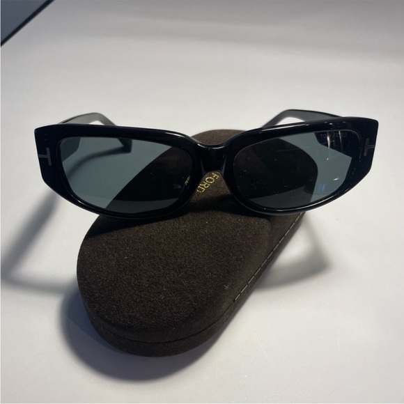 TOM FORD sunglasses - Picture 5 of 6